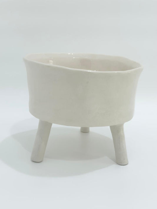 Standing bowl